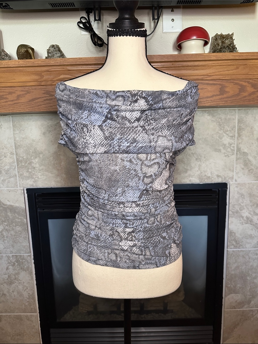 NWT Anthropologie Women's Gray Off Shoulder Snake Print Mesh Ruched Top S